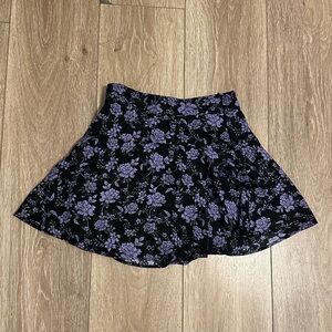 Women’s Zara Purple Pleated Floral Mini Skirt